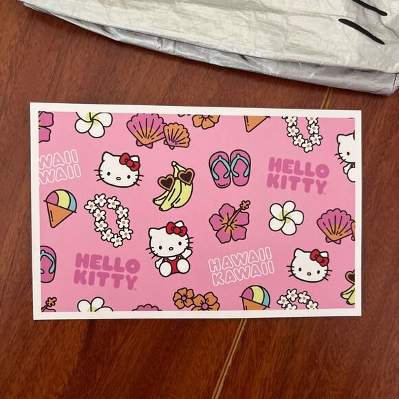 Aloha Collection• Supercute Edition Mini Pouch Hello KITTY FACE ON SILVER - Picture 5 of 12